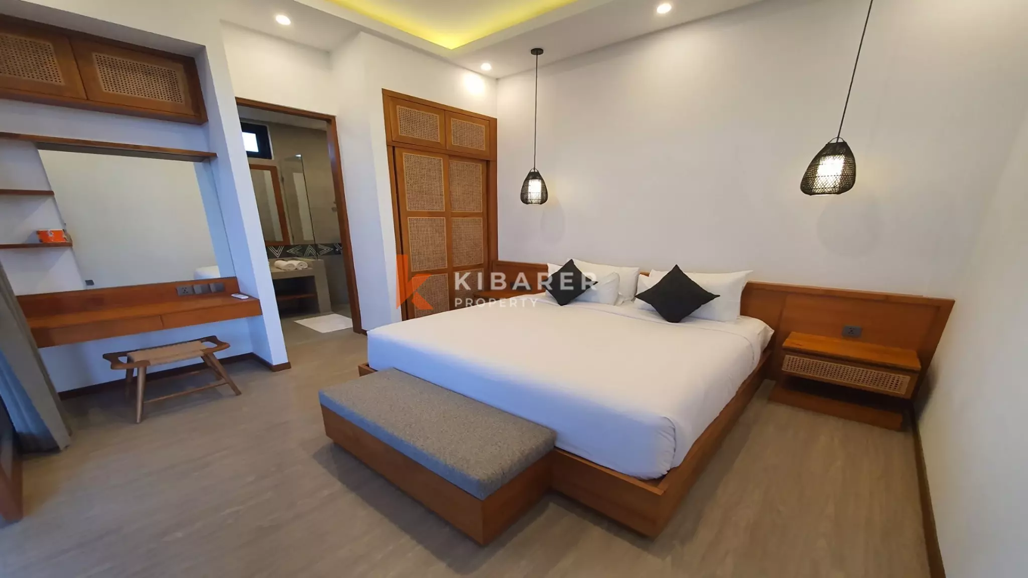 Stunning Four-Bedroom Villa with Pool in the Heart of Berawa — image 11