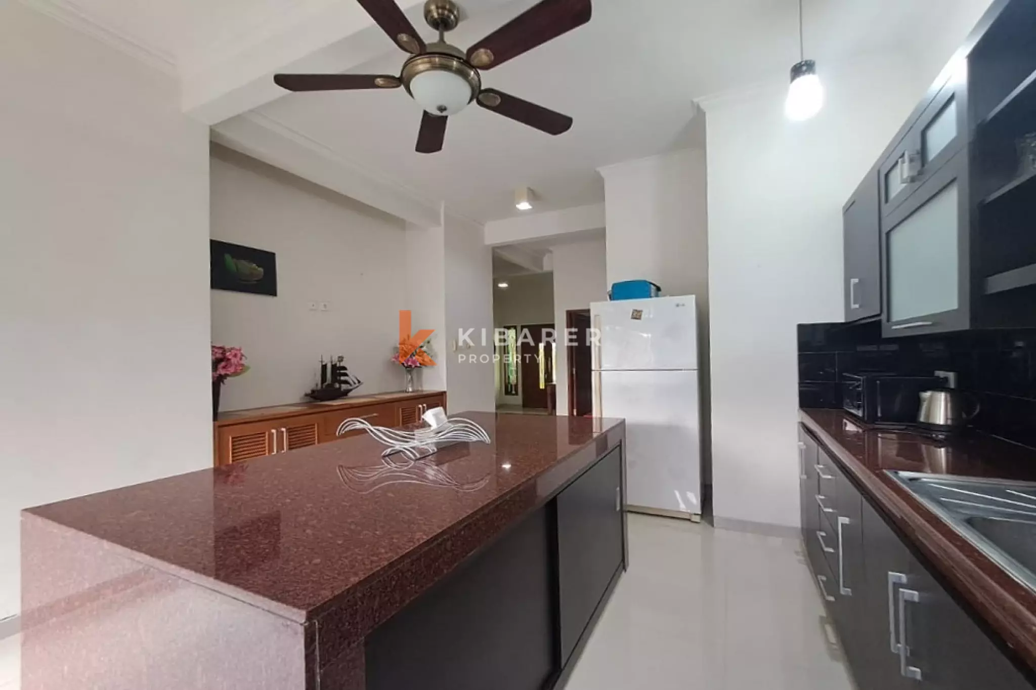 Homey Three-Bedrooms Villa in Nusa Dua — image 6