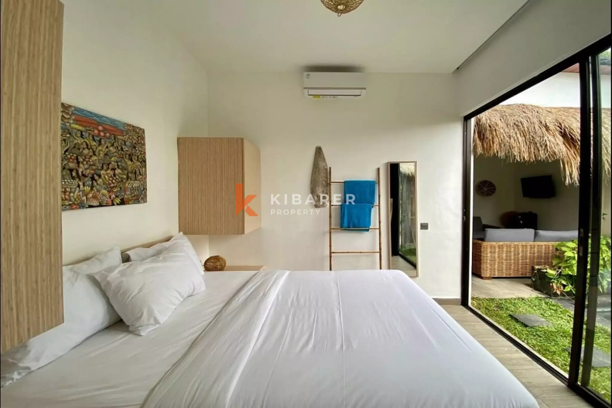 Minimalist Homey Two-Bedrooms Villa in Canggu Area — image 8