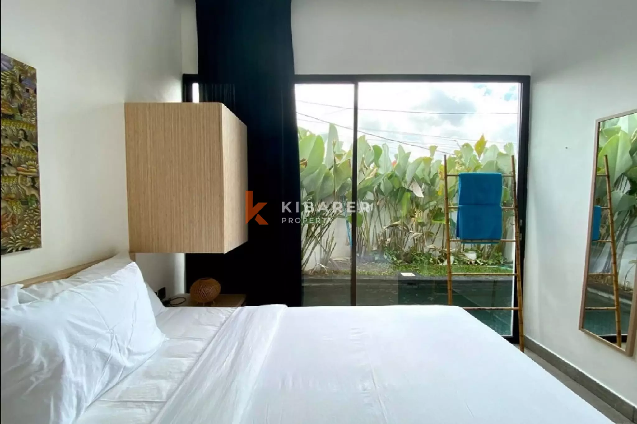 Minimalist Homey Two-Bedrooms Villa in Canggu Area — image 10