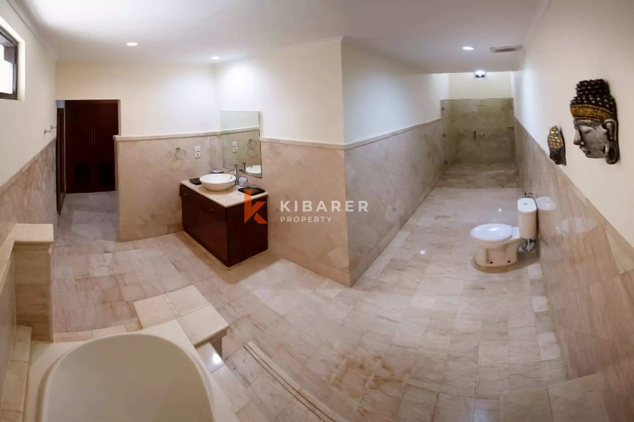 Touch Tropical Four-Bedrooms Open Living Villa in Jimbaran — image 8