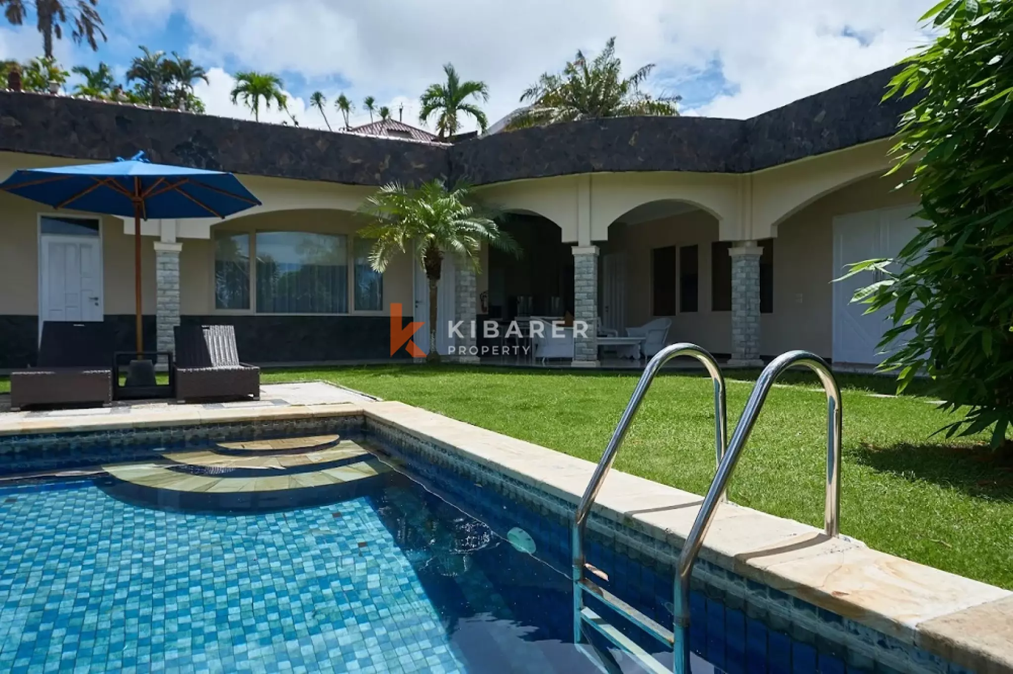 City Escape Two-Bedrooms Villa in Ungasan — image 1