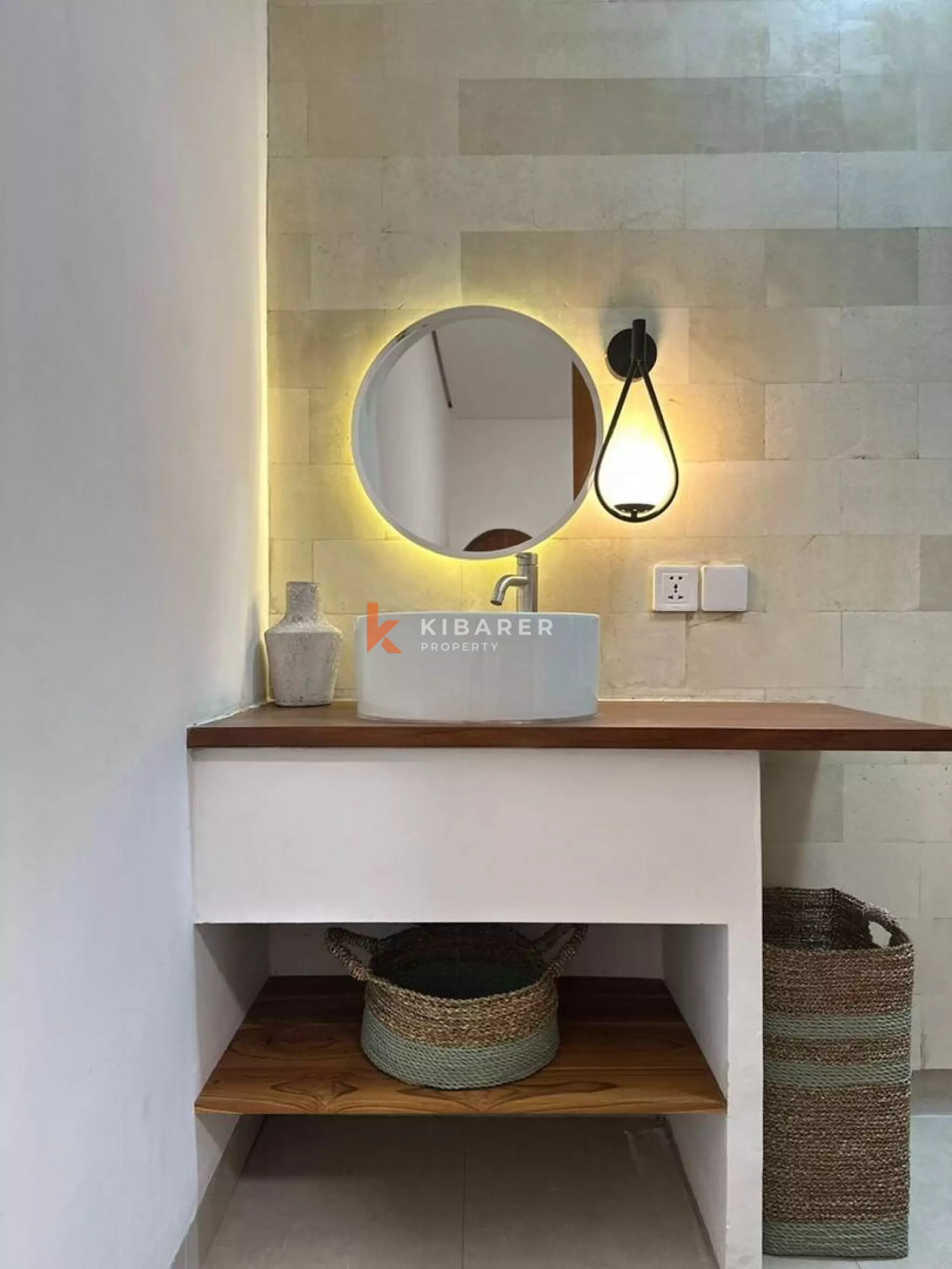 Relax and Unwind Three Bedroom Villa in Ungasan — image 15