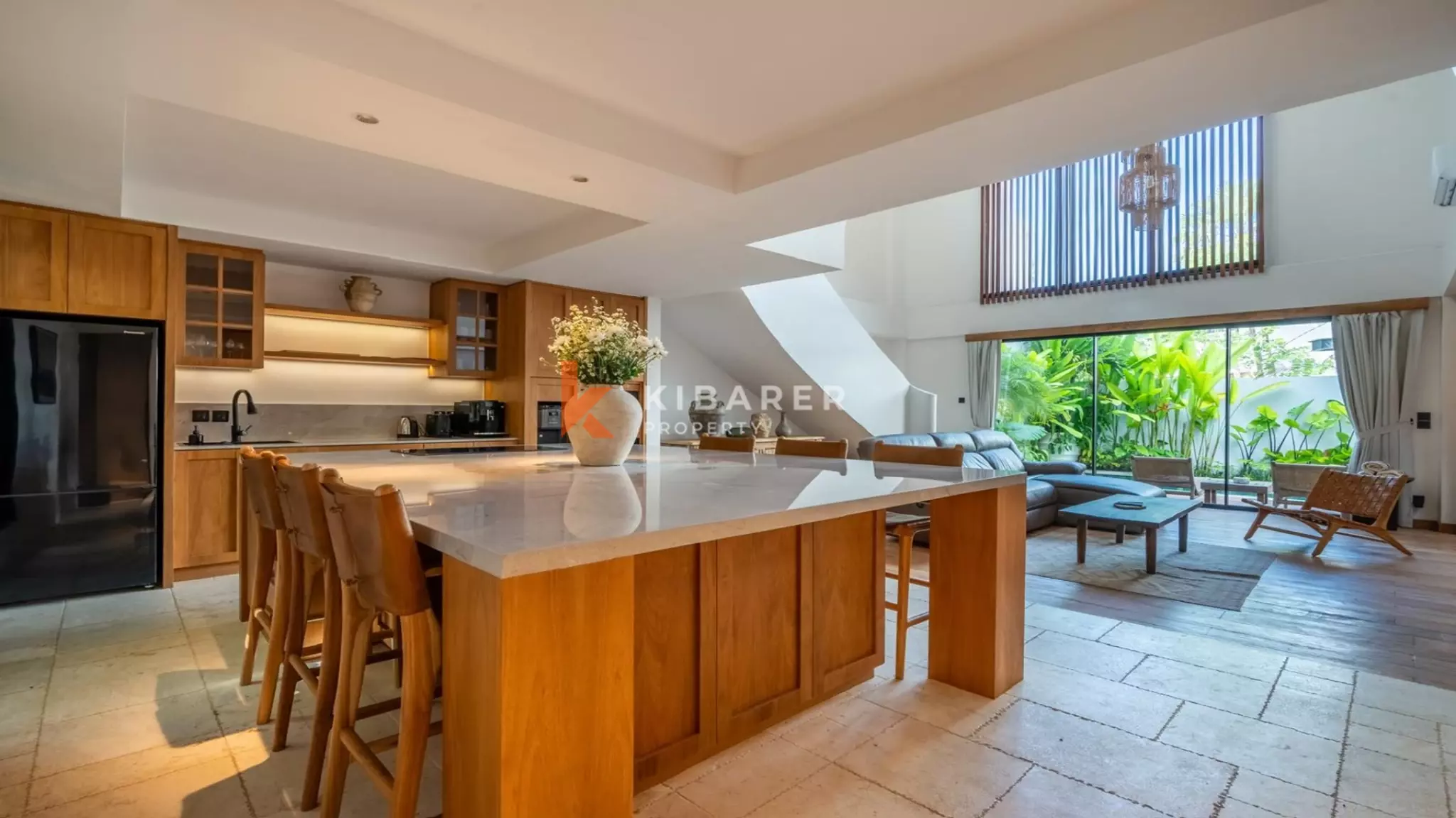 Stylish Enclosed Three-Bedroom Villa with Rooftop in Prime Berawa — image 13