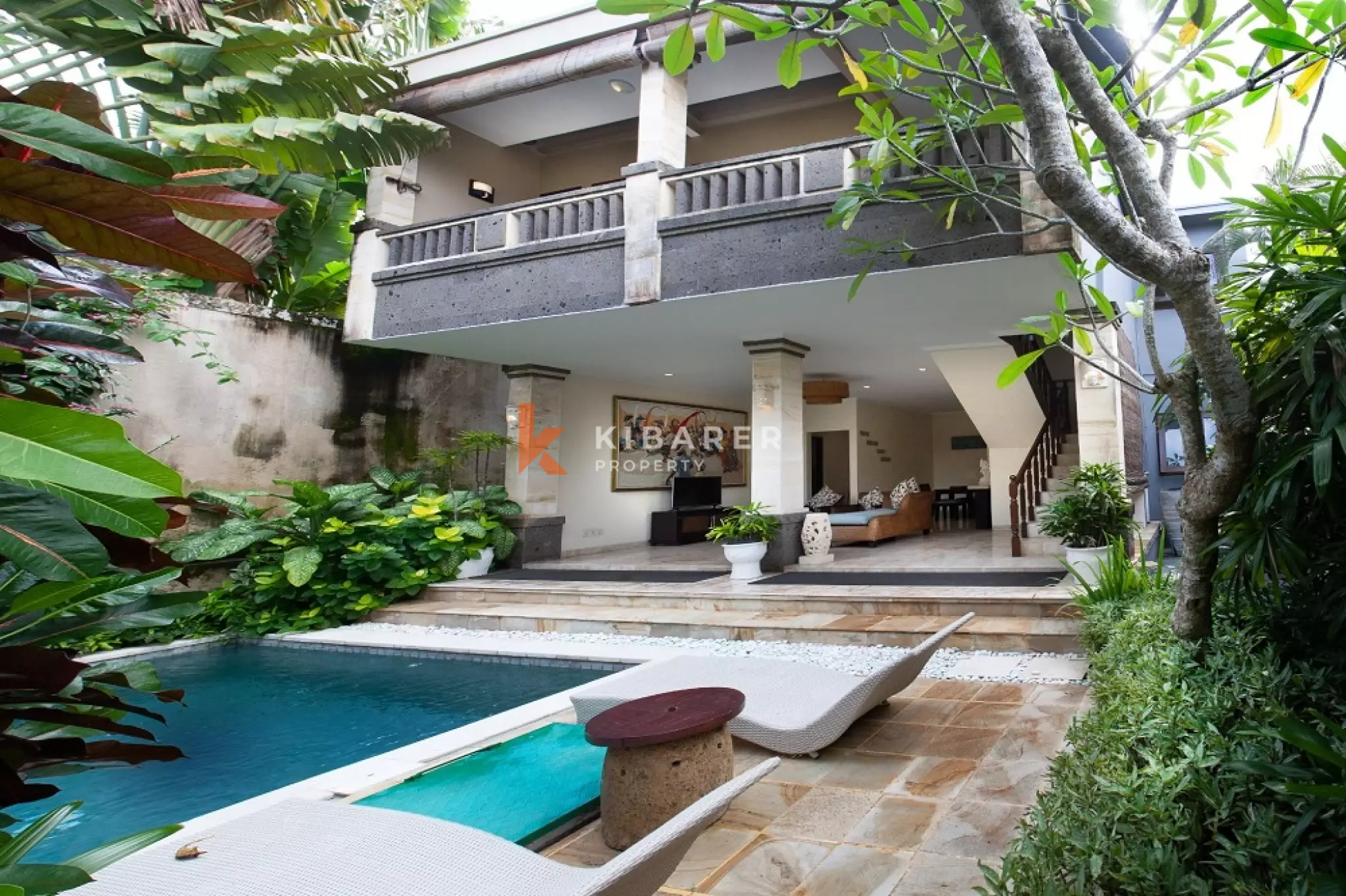 Tropical Touch One-Bedrooms Enclosed Villa in Jimbaran — image 1