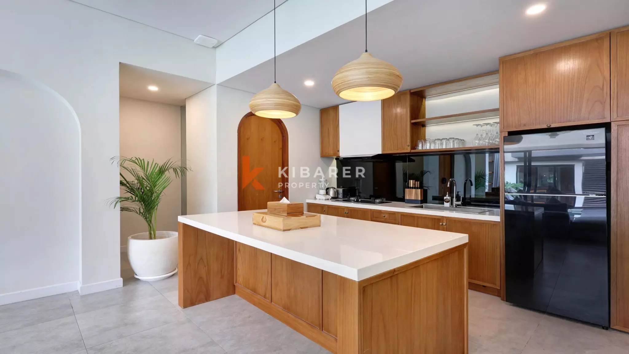 Elegant Four-Bedroom Two-Storey Villa with Rooftop Near Berawa Beach — image 17