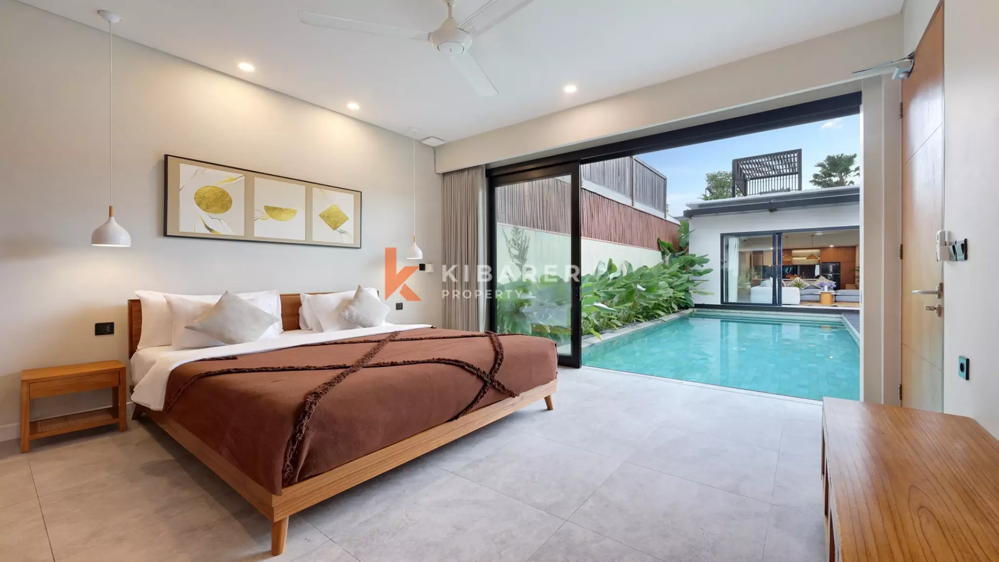 Elegant Four-Bedroom Two-Storey Villa with Rooftop Near Berawa Beach — image 13