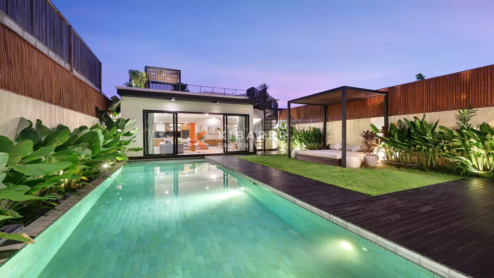 Elegant Four-Bedroom Two-Storey Villa with Rooftop Near Berawa Beach — image 3