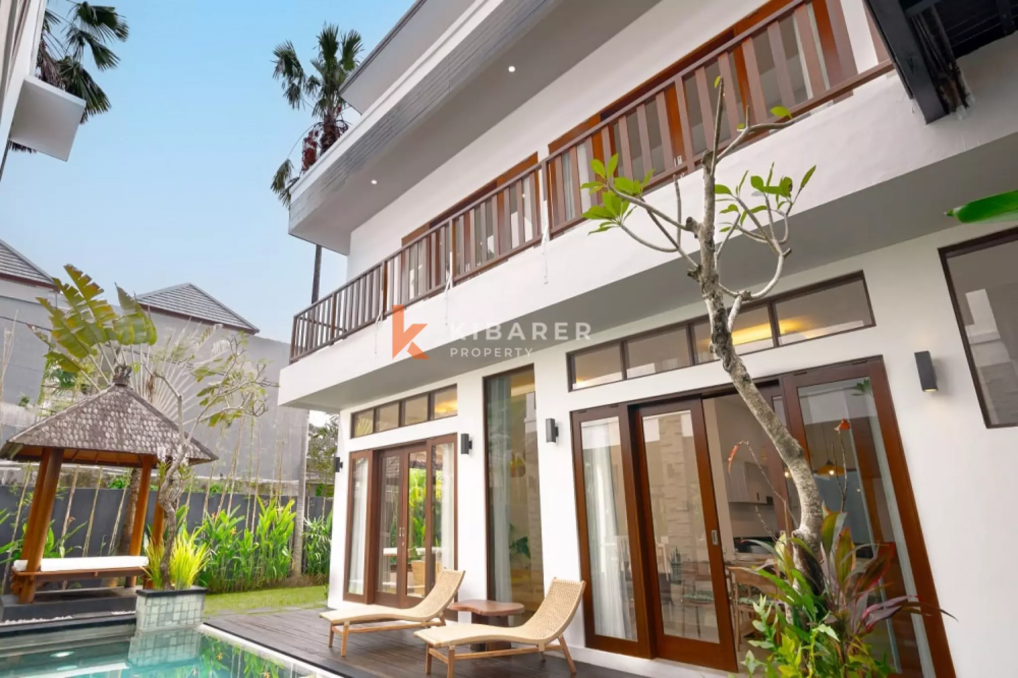 Luxury Living of Three-Bedrooms Villa in Central Berawa — image 3