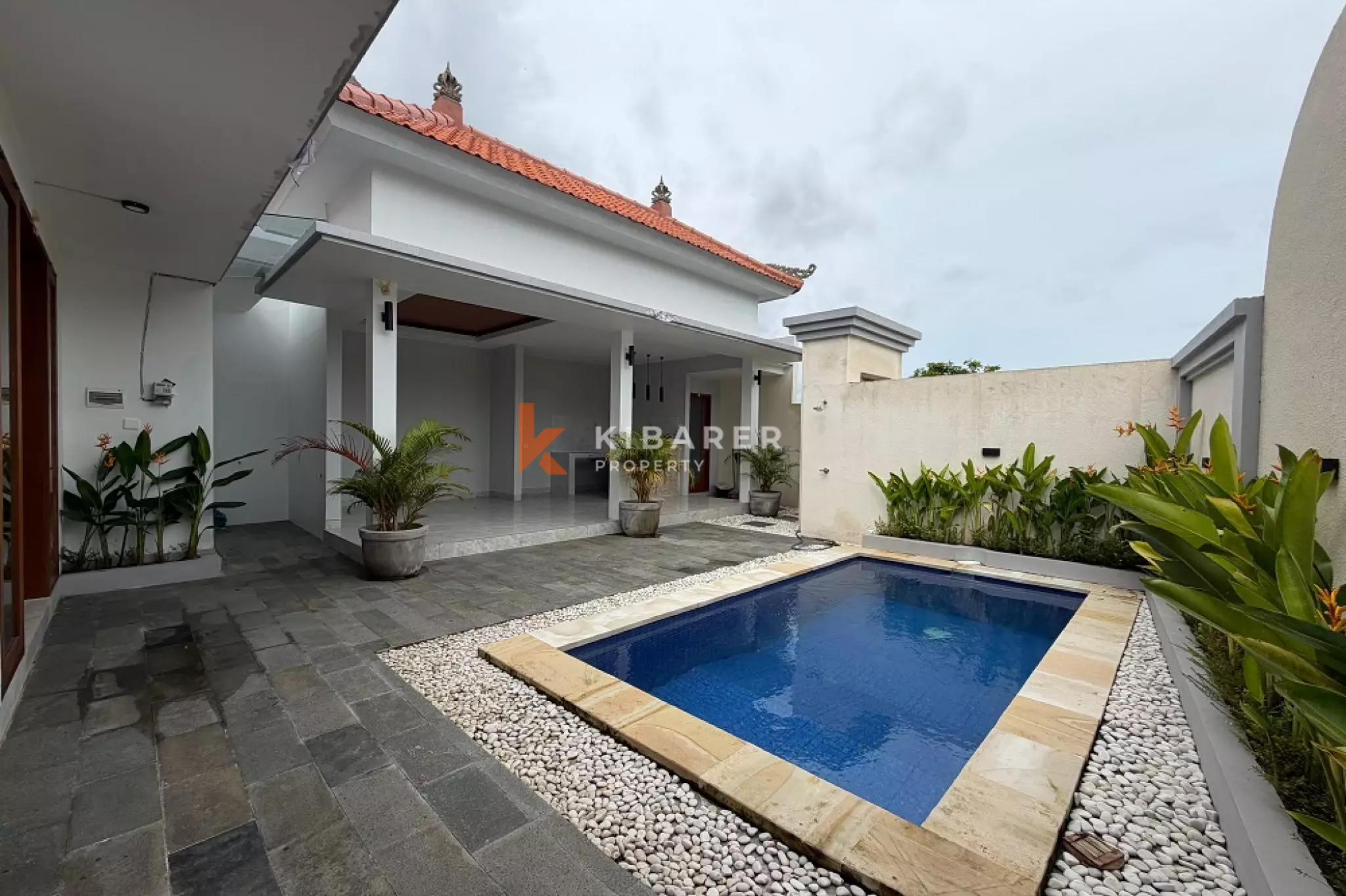 Simple Balinese Two-Bedrooms Open Living Between Berawa-Canggu — image 3