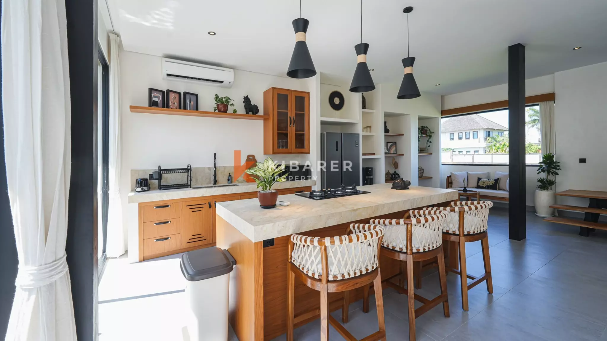 Stunning 3-Bedroom Enclosed-Living Villa Just Steps from Cemagi Beach — image 8
