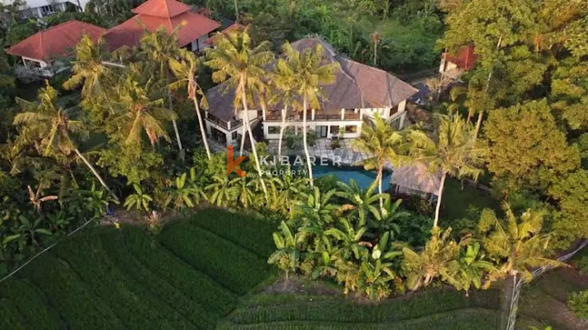Stunning Five-Bedroom Villa with Great View in Pererenan — image 1