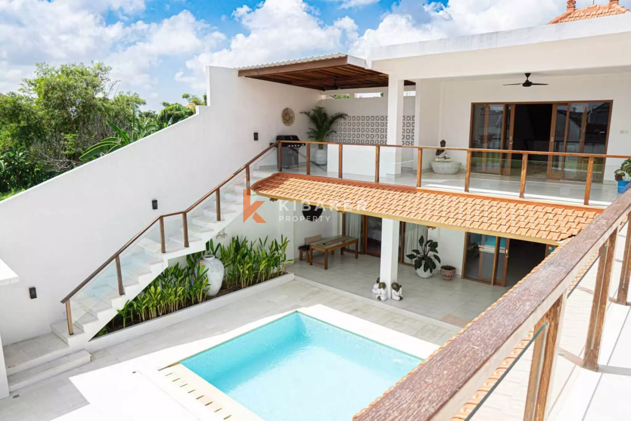Modern Spacious Four Bedroom Villa in Mertanadi — image 1