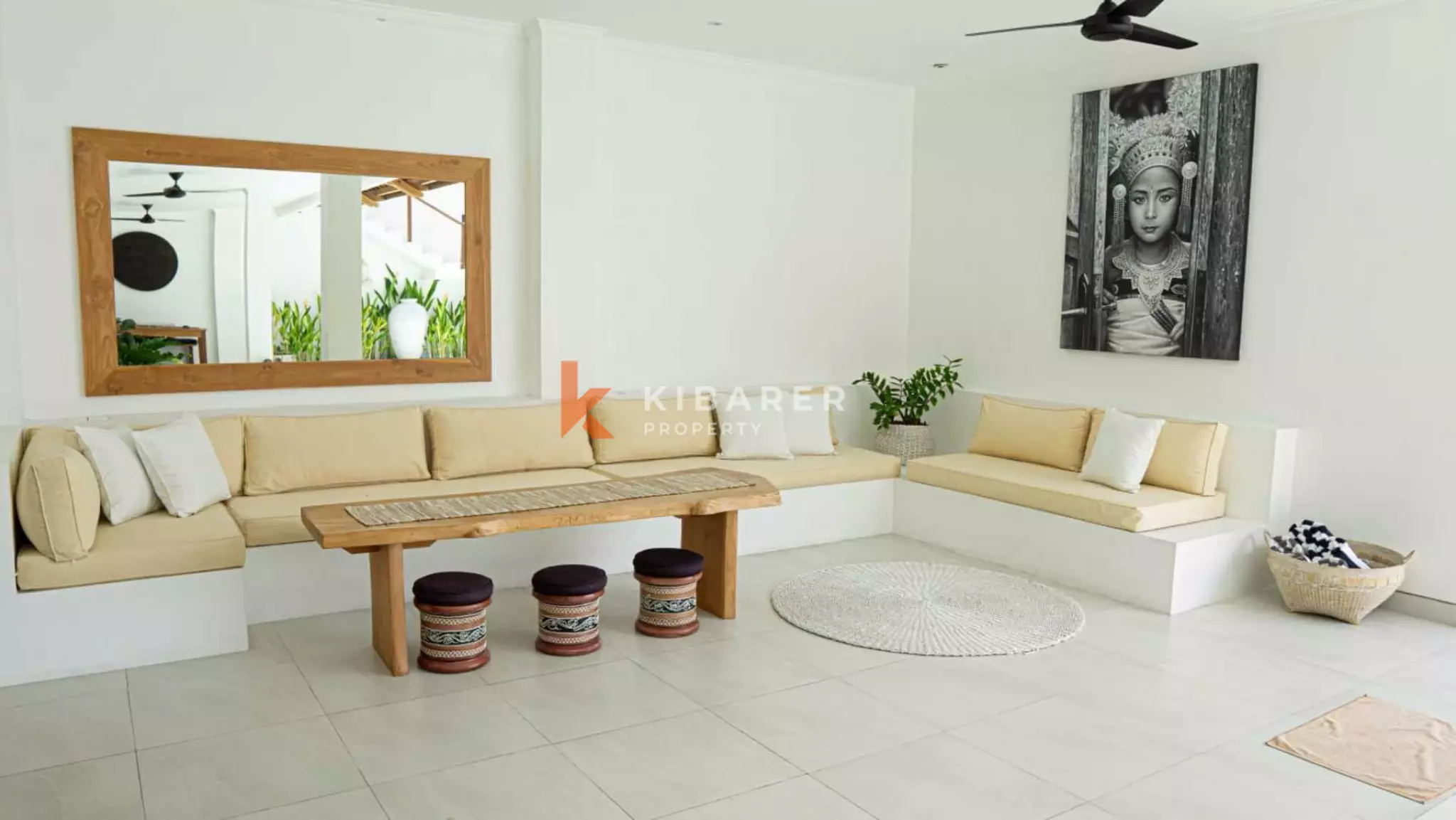 Modern Spacious Four Bedroom Villa in Mertanadi — image 3