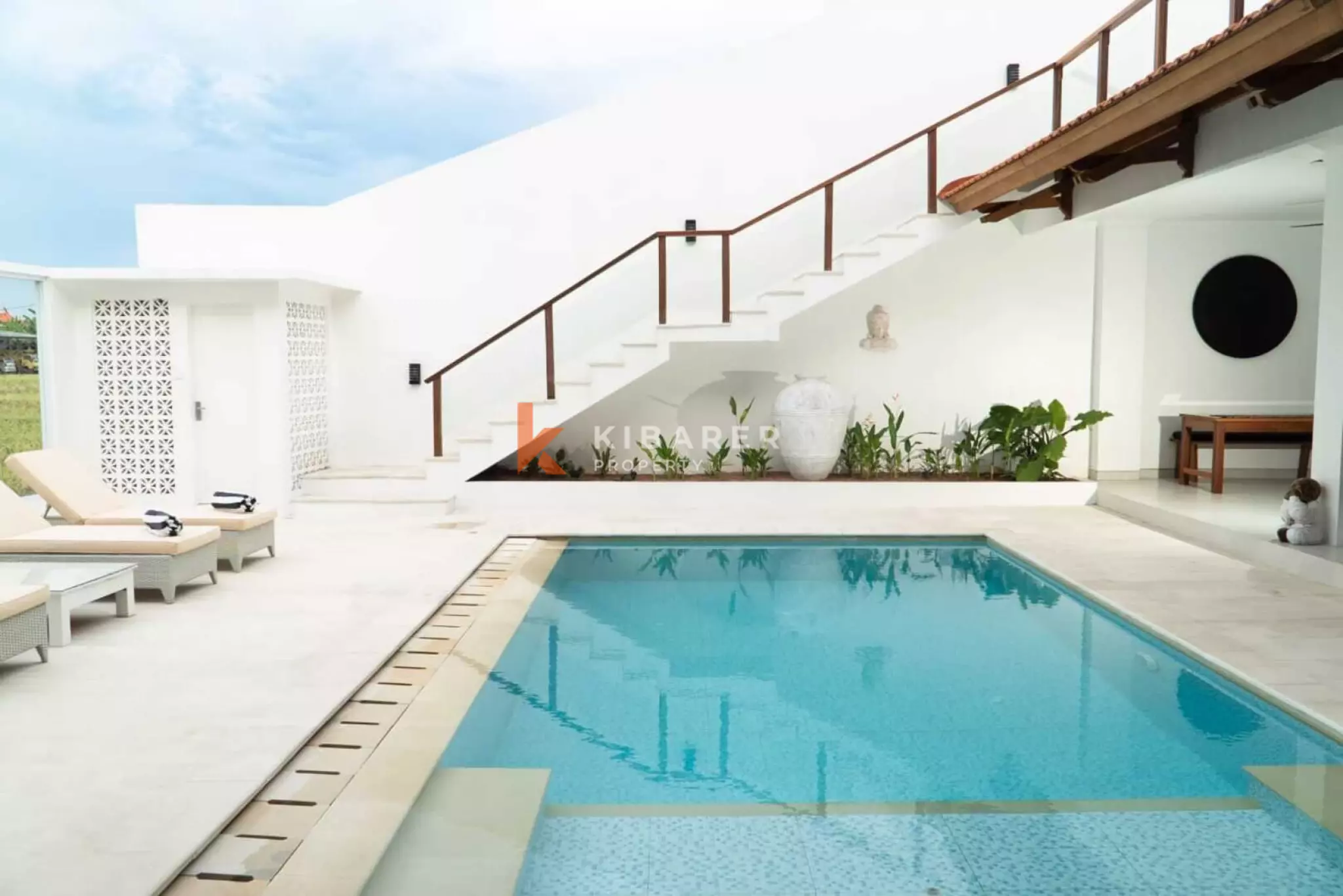 Modern Spacious Four Bedroom Villa in Mertanadi — image 2