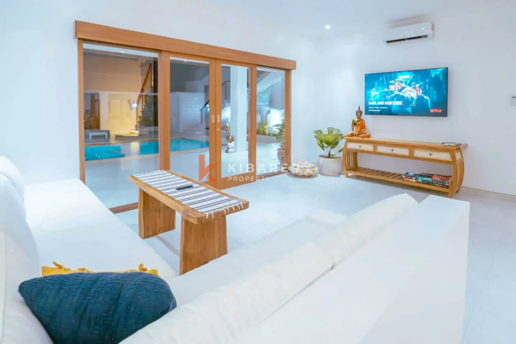 Modern Spacious Four Bedroom Villa in Mertanadi — image 10