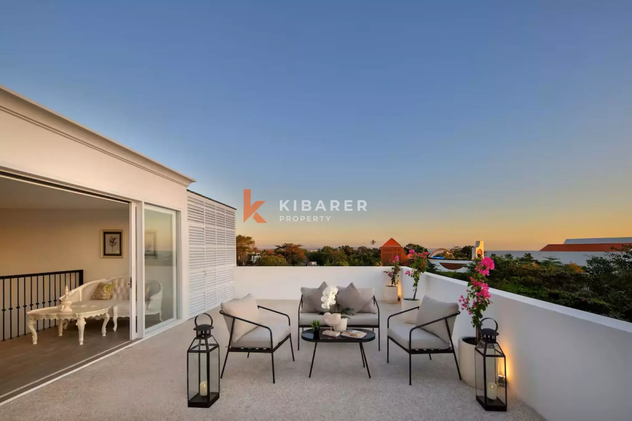 Stunning Four Bedroom Colonial Villa with Ocean View in Berawa — image 8