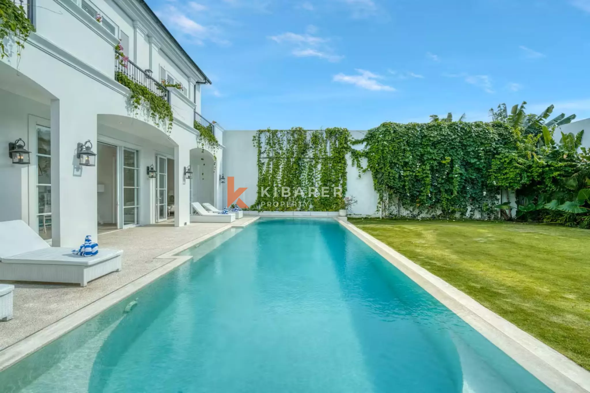 Stunning Four Bedroom Colonial Villa with Ocean View in Berawa — image 13