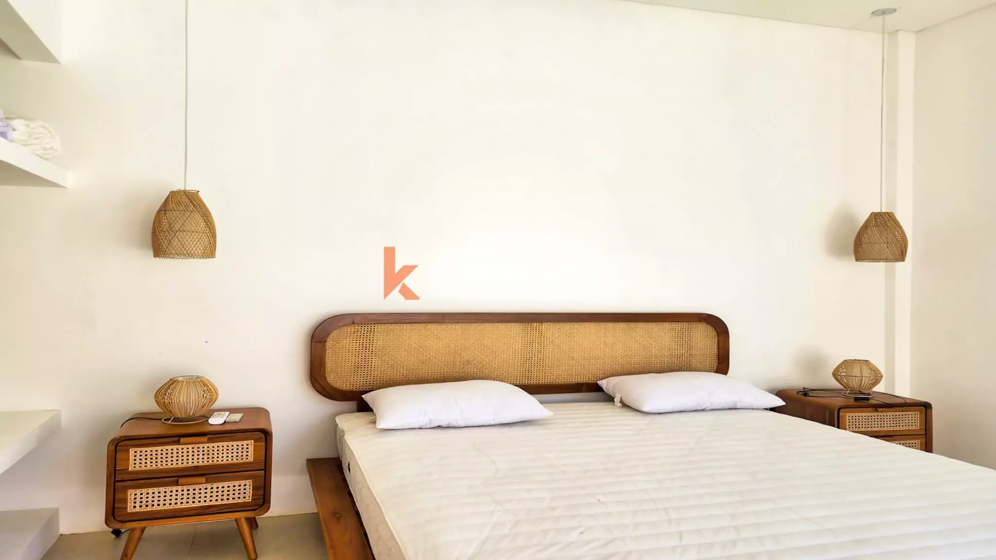 Tropical Hideaway – Elegant Two-Bedroom Villa Near Nyang-Nyang Beach — image 12