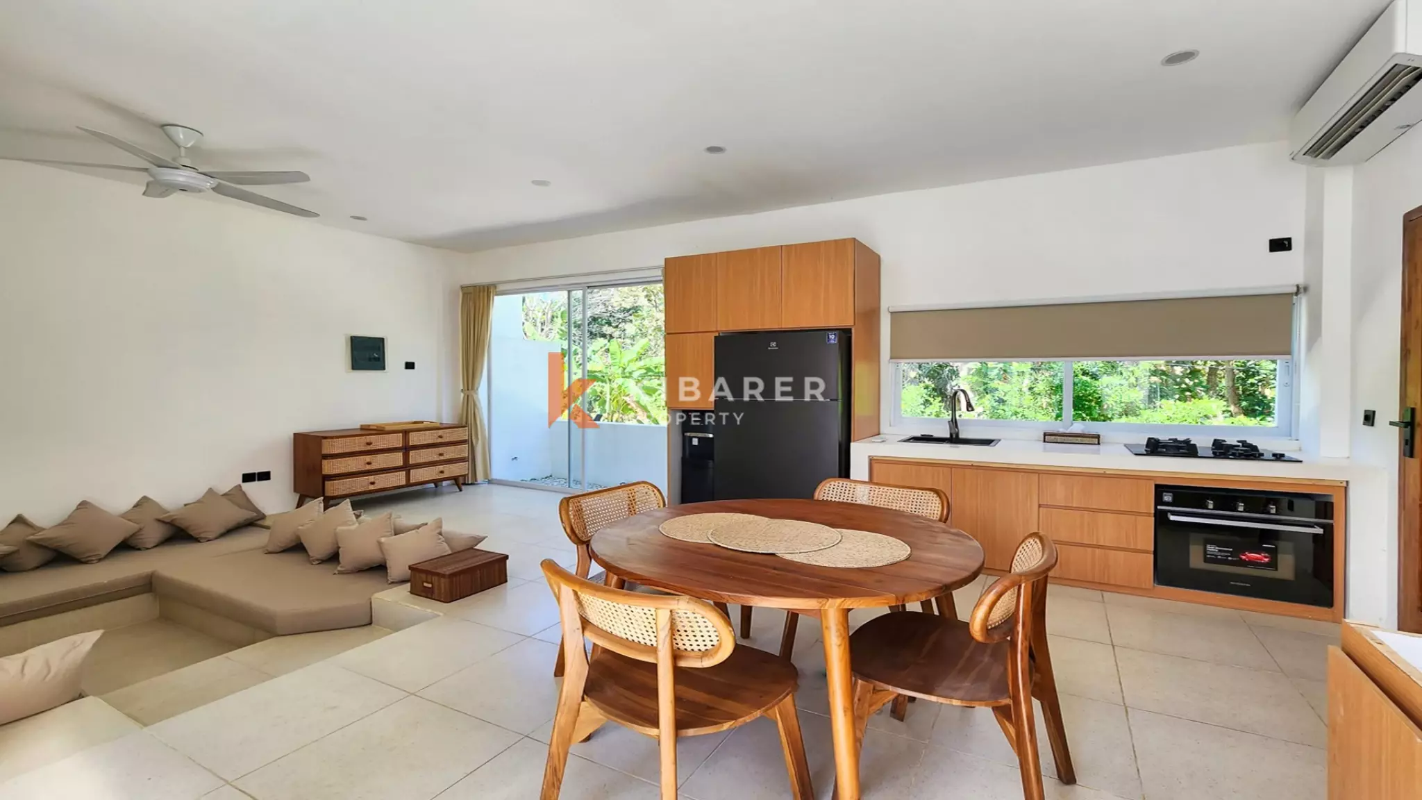 Tropical Hideaway – Elegant Two-Bedroom Villa Near Nyang-Nyang Beach — image 7