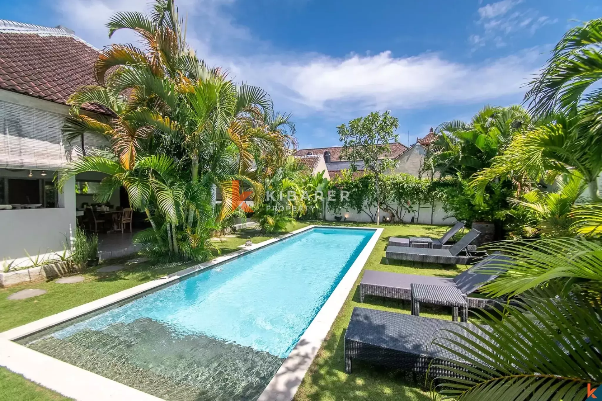 Tropical Living – Three Bedroom Villa with Lush Garden in Batu Belig