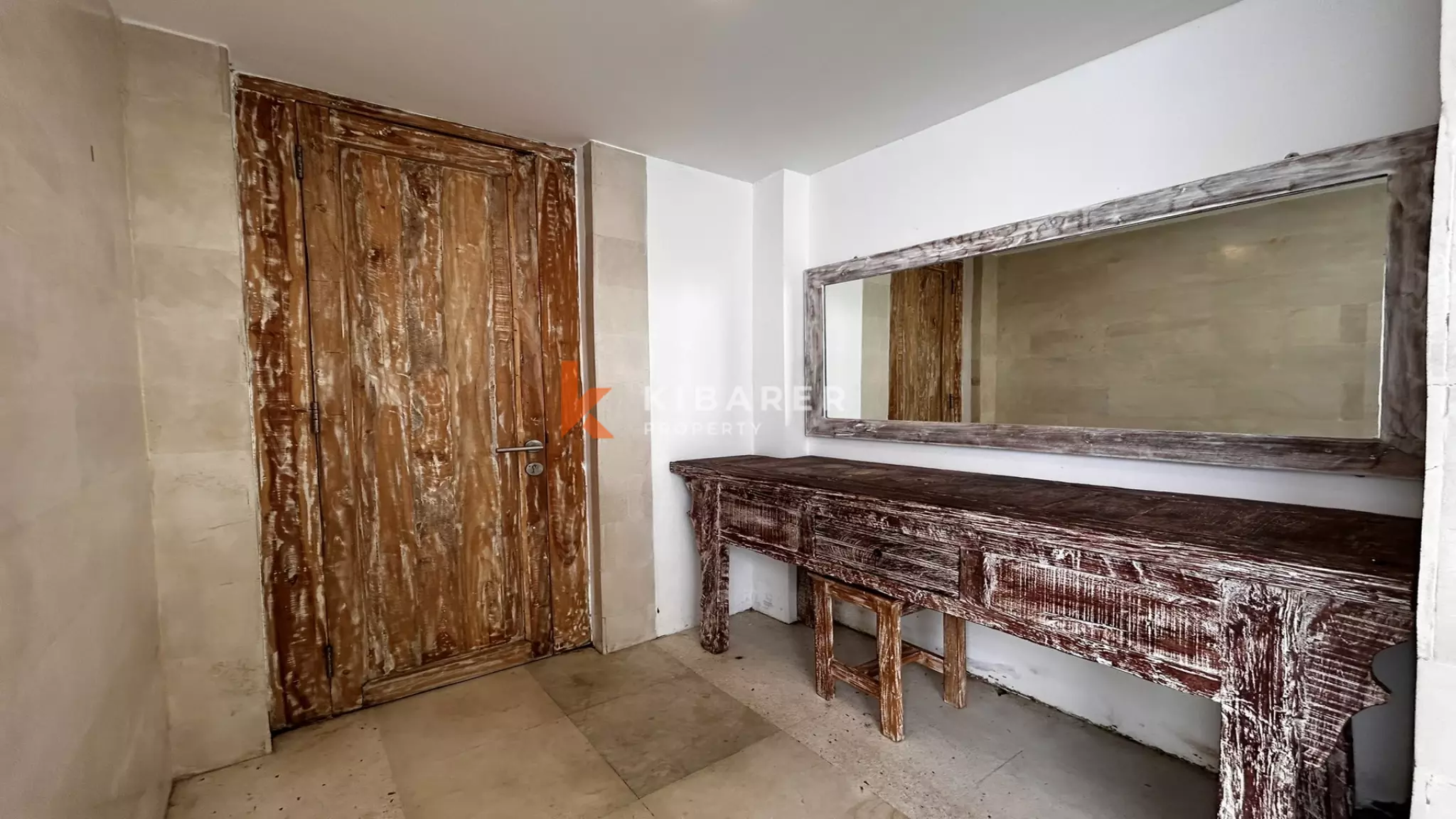 Beautiful Two Bedroom Joglo Villa With Open Living Situated in Tumbak Bayuh — image 19