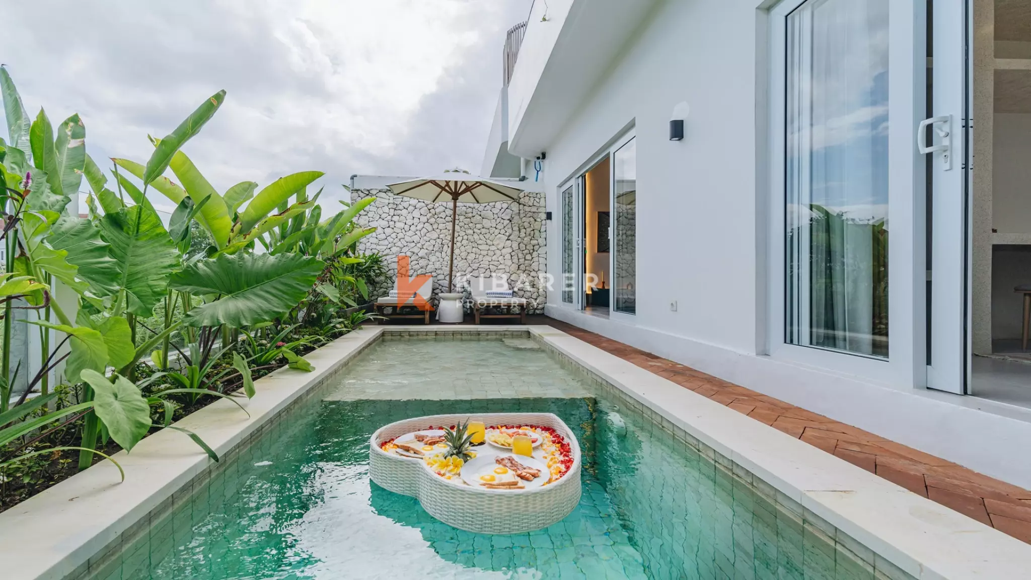 Inviting Two-Bedroom Pool Villa with Scenic Rooftop in Cemagi — image 3
