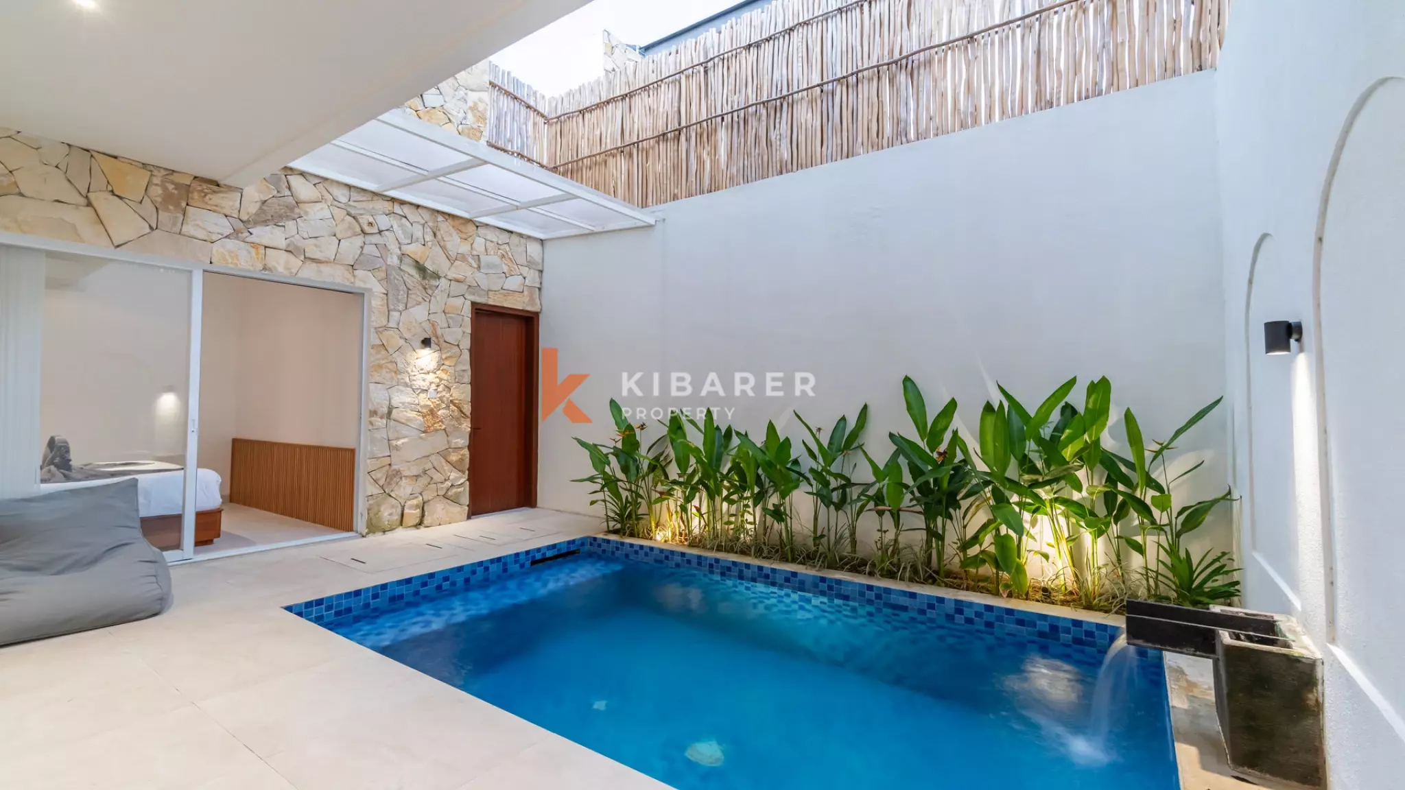 Contemporary Three-Bedroom Tropical Residence with Private Pool in Prime Jimbaran — image 3
