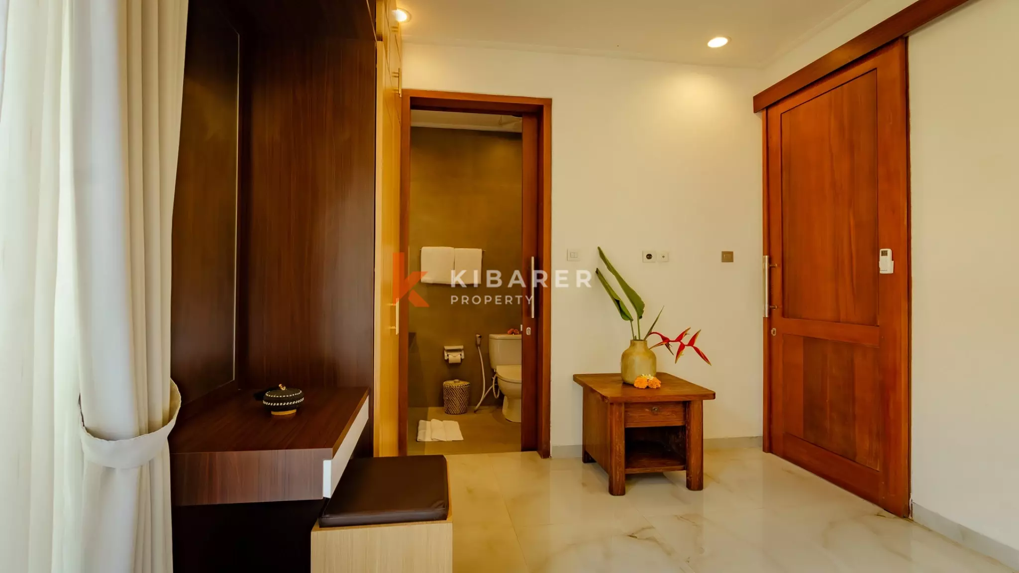 Charming Four-Bedroom Family Escape with Tropical Garden in Abiansemal — image 13