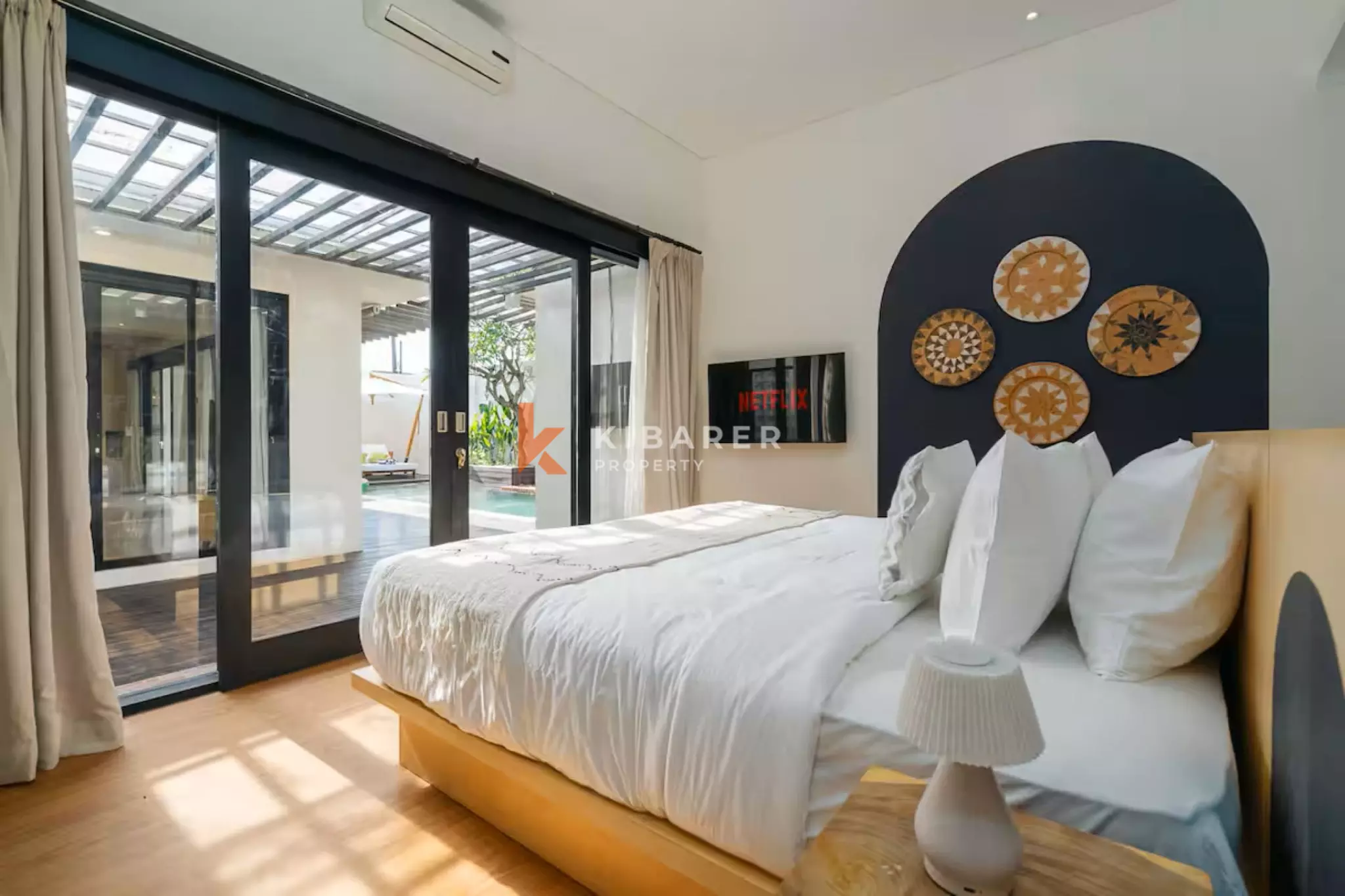 Stylish Two Bedroom Villa – Steps to Atlas & Berawa Beach — image 15