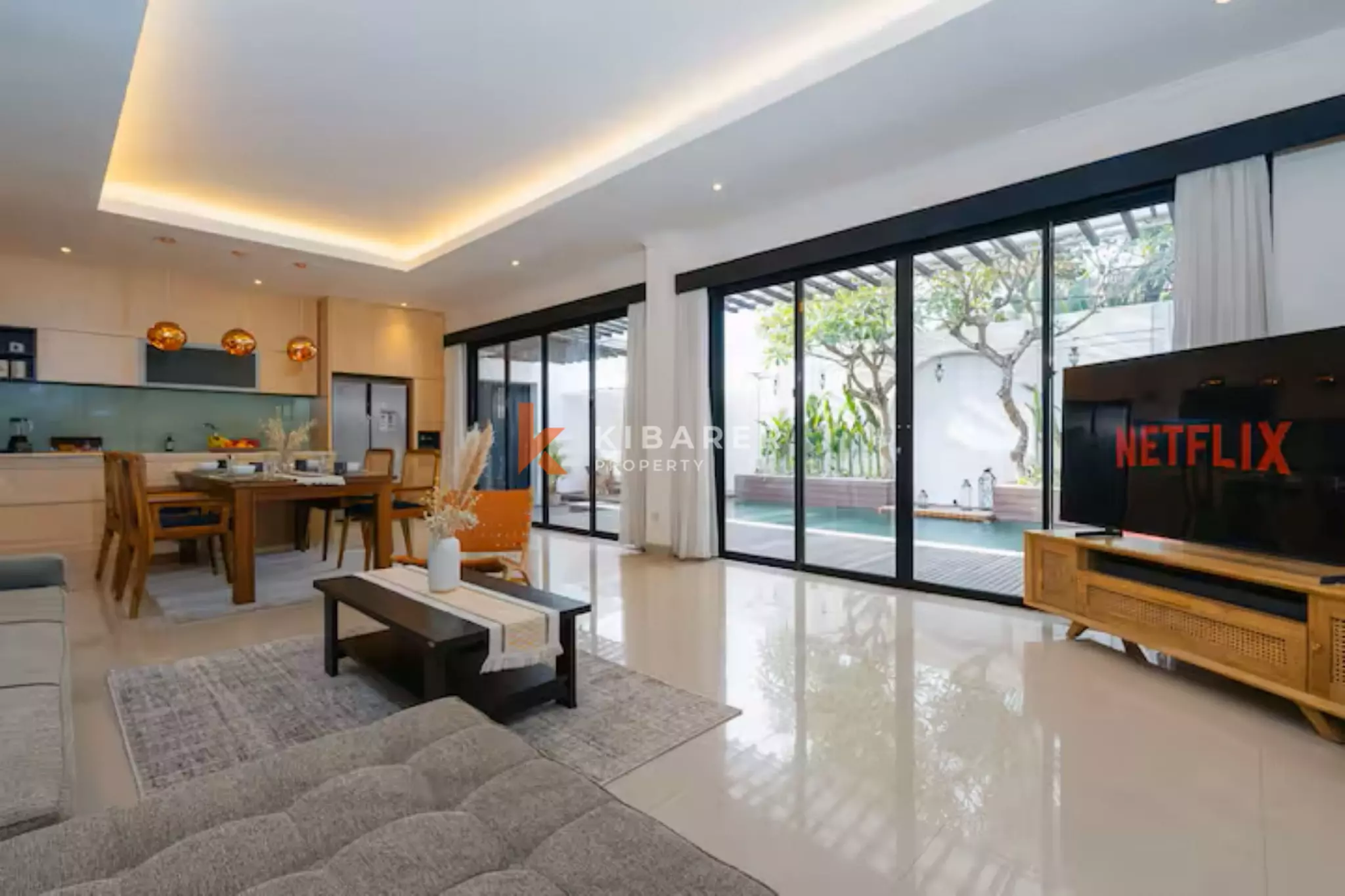 Stylish Two Bedroom Villa – Steps to Atlas & Berawa Beach — image 4