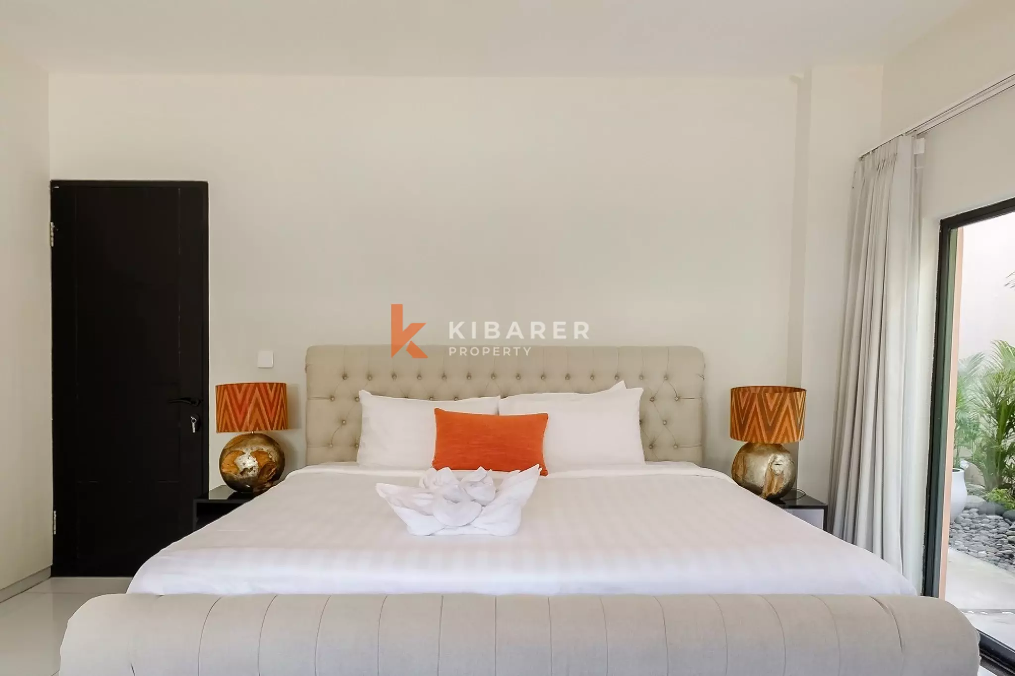 Stylish Fully Furnished One-Bedroom Apartment in The Prime of Seminyak — image 9