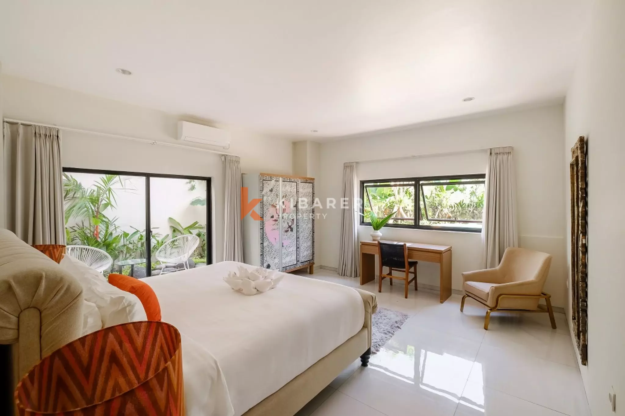 Stylish Fully Furnished One-Bedroom Apartment in The Prime of Seminyak — image 4