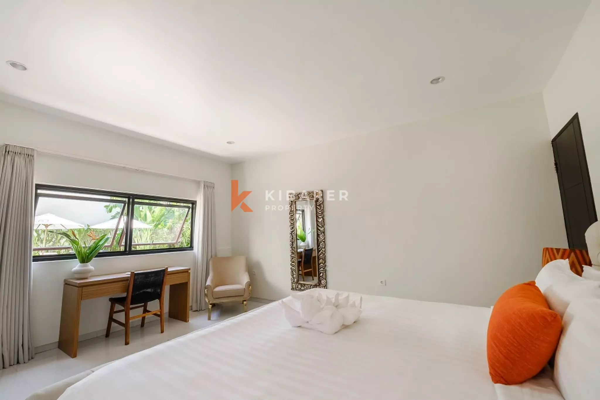 Stylish Fully Furnished One-Bedroom Apartment in The Prime of Seminyak — image 12