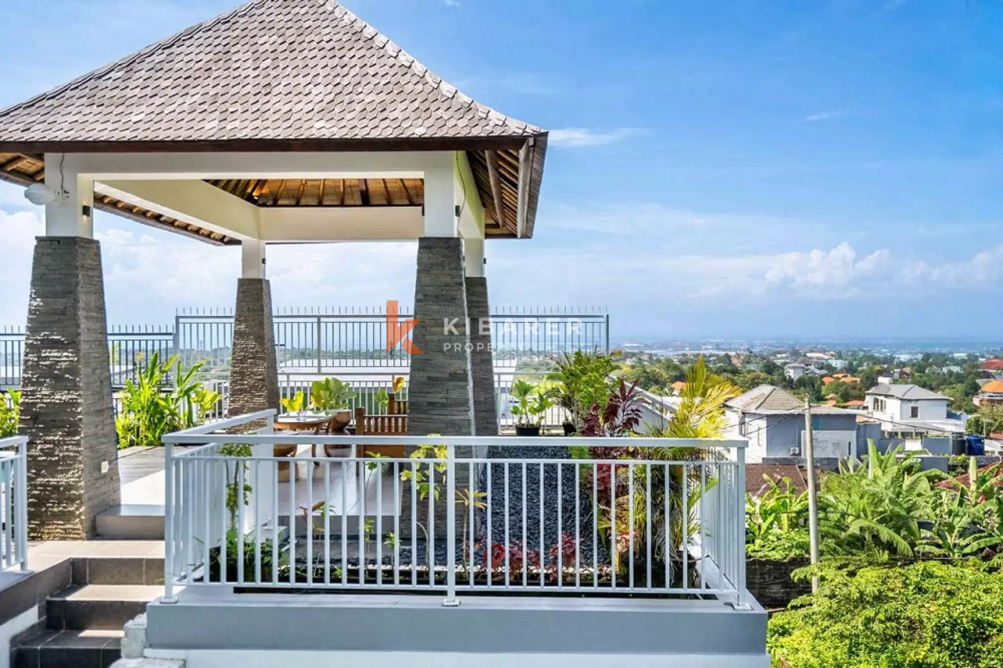 Spacious Four-Bedrooms Ocean View Villa in Ungasan — image 6