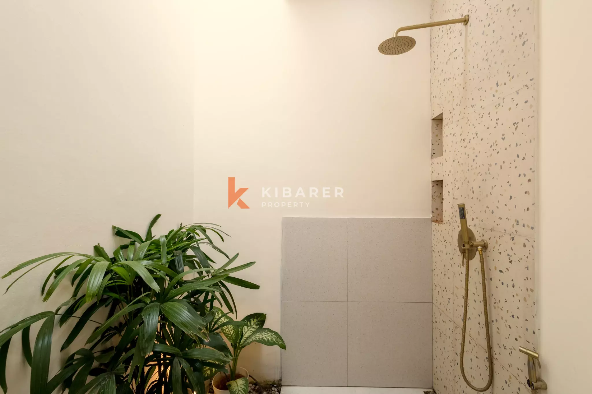 Premium Three Bedroom Enclosed Living Villa Near Uluwatu – Ungasan — image 5