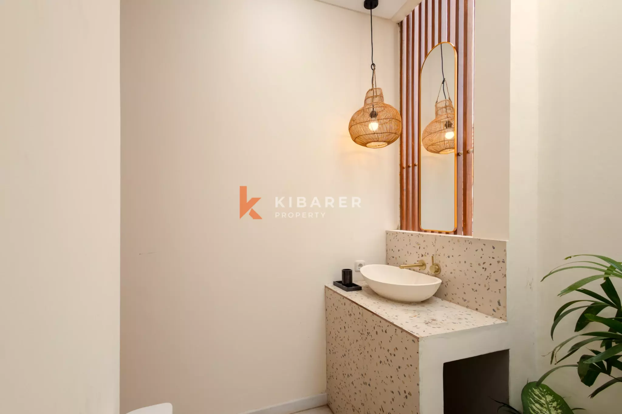 Premium Three Bedroom Enclosed Living Villa Near Uluwatu – Ungasan — image 15