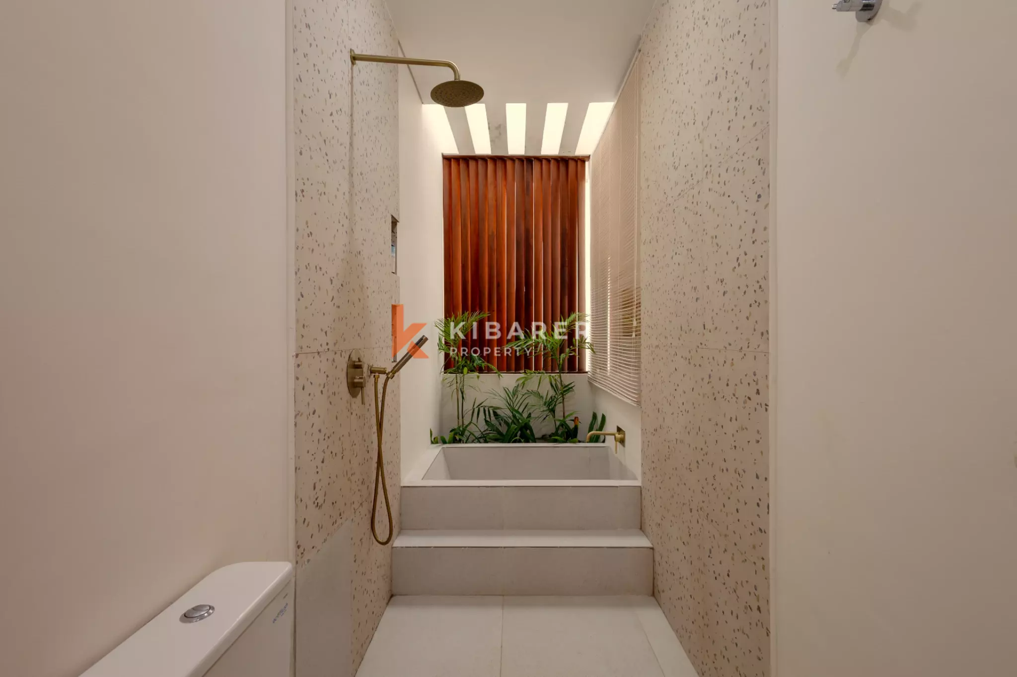 Premium Three Bedroom Enclosed Living Villa Near Uluwatu – Ungasan — image 9