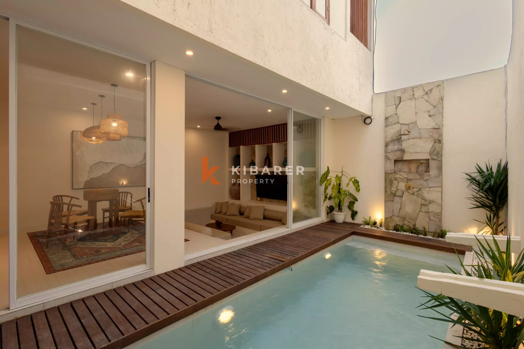 Premium Three Bedroom Enclosed Living Villa Near Uluwatu – Ungasan — image 1
