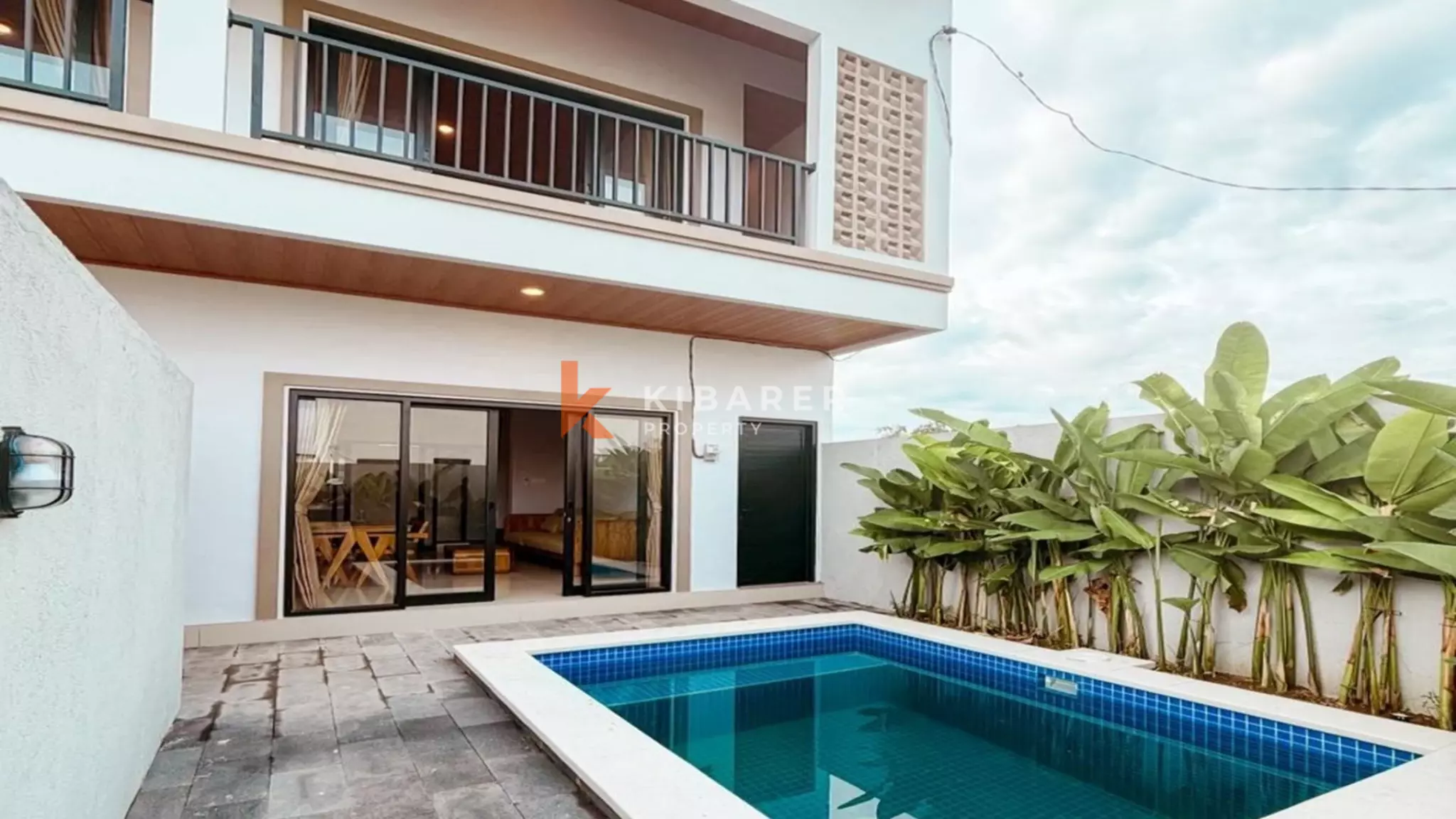 Attractive Semi-Furnished Two-Bedroom Villa with Enclosed Living Room in Mengwi — image 2
