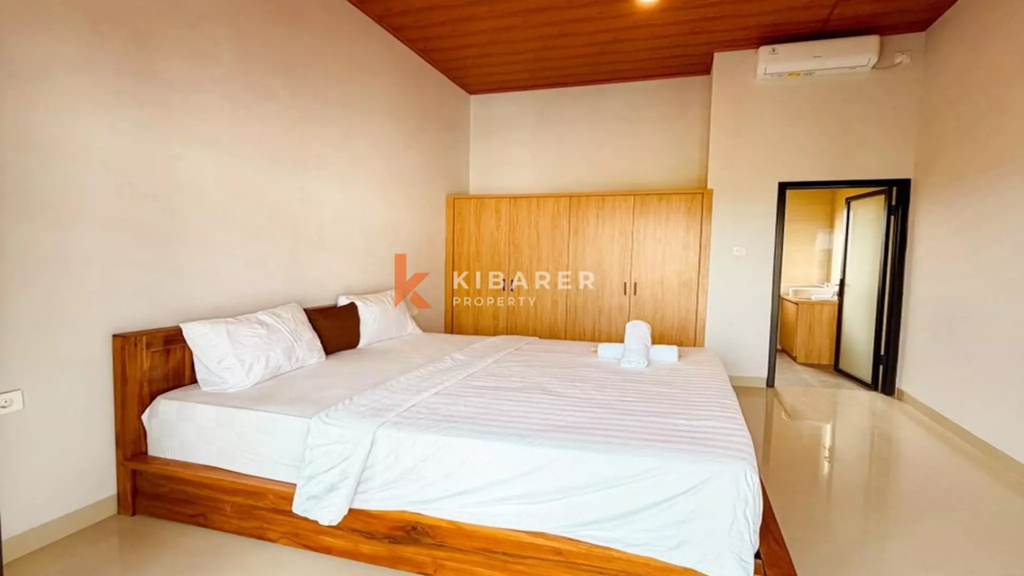 Attractive Semi-Furnished Two-Bedroom Villa with Enclosed Living Room in Mengwi — image 9