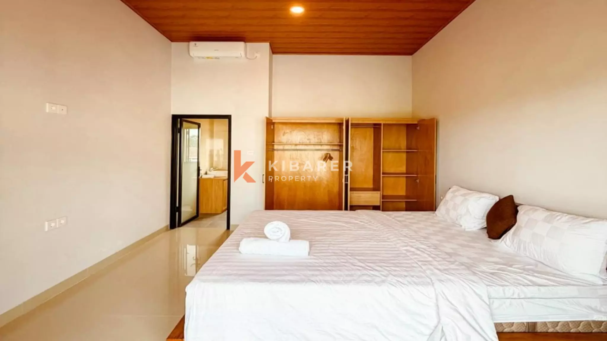 Attractive Semi-Furnished Two-Bedroom Villa with Enclosed Living Room in Mengwi — image 11