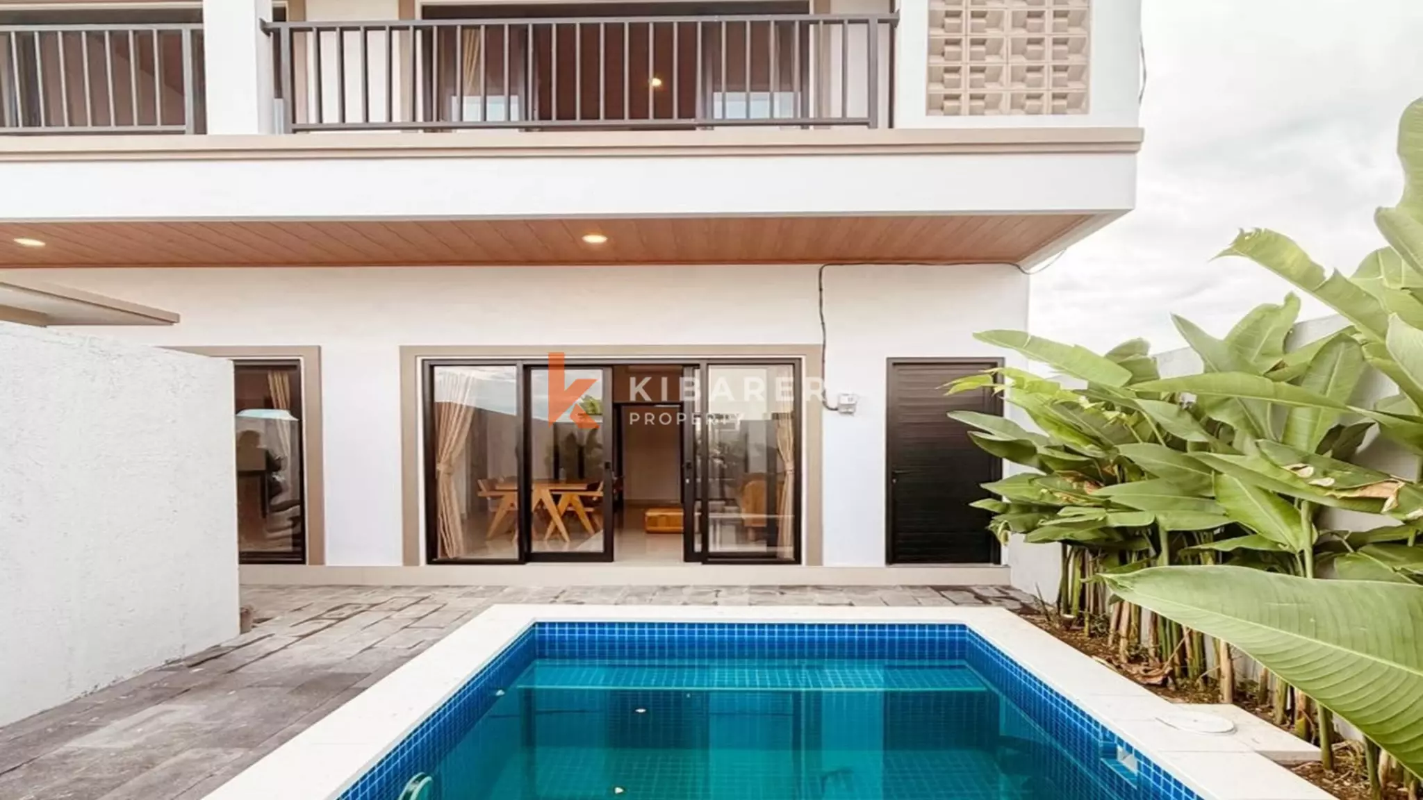 Attractive Semi-Furnished Two-Bedroom Villa with Enclosed Living Room in Mengwi — image 1