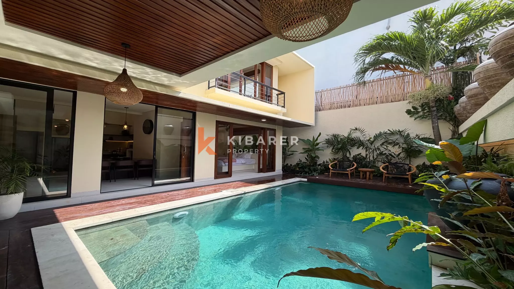 Aesthetic Cream-Tone Three-Bedrooms Villa With Rooftop and Jacuzzi in Berawa — image 2
