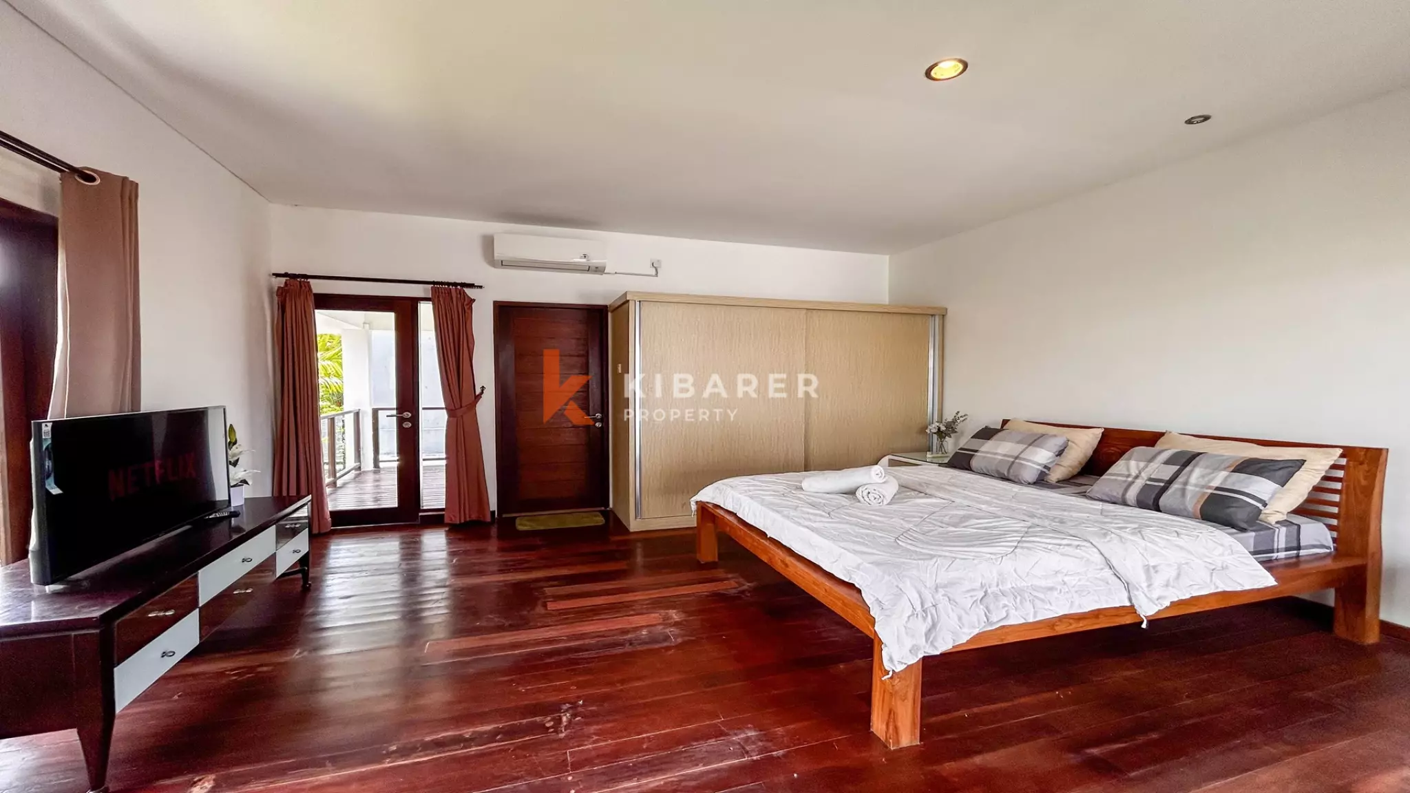 Comfortable Three-Bedroom Villa in Prime Berawa, Canggu — image 19