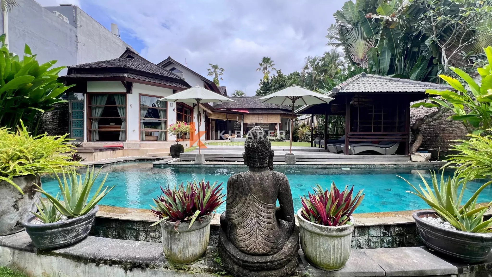 Contemporary Jungle-View Three-Bedrooms Villa Near Berawa Beach — image 1