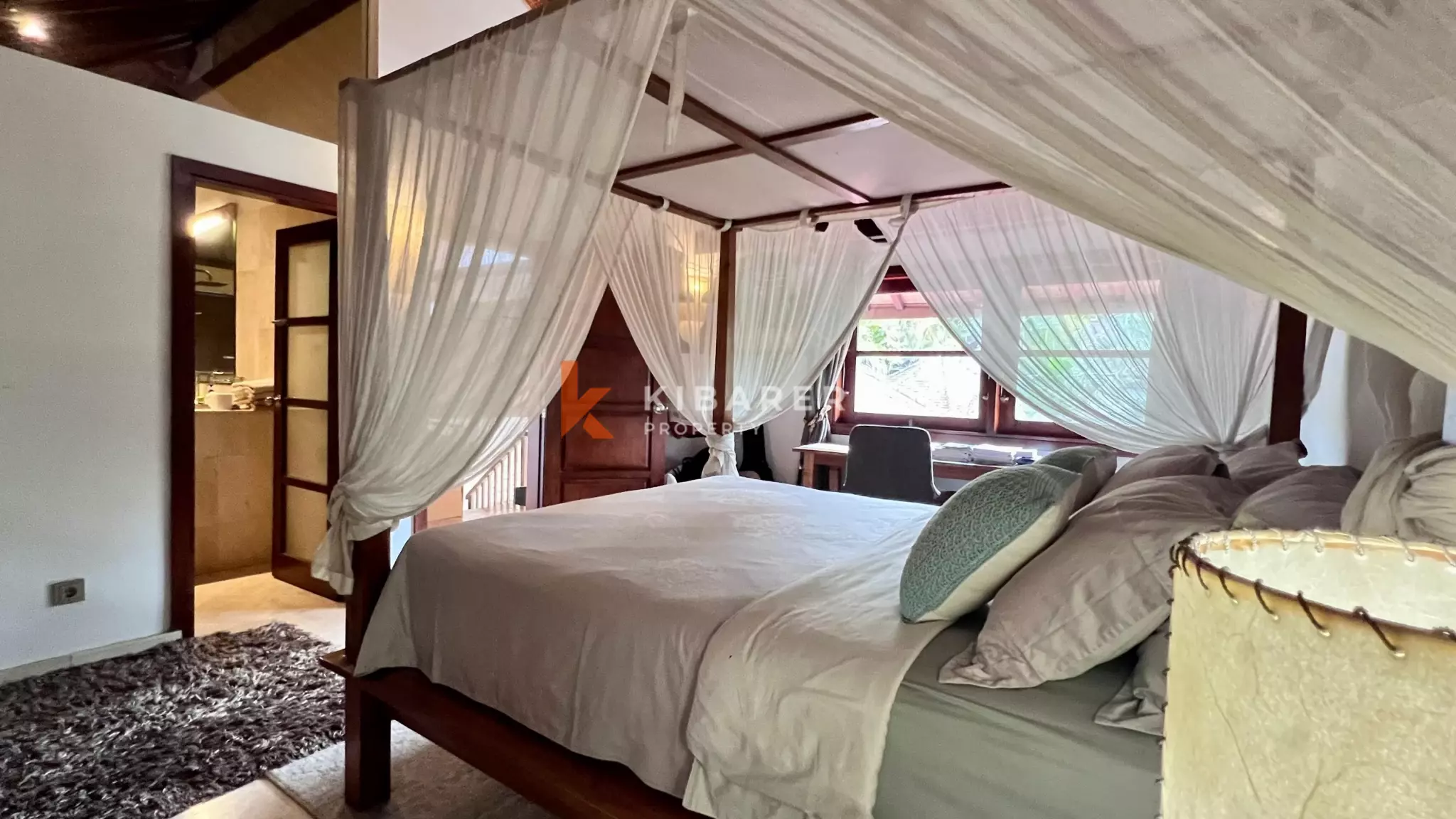 Contemporary Jungle-View Three-Bedrooms Villa Near Berawa Beach — image 11