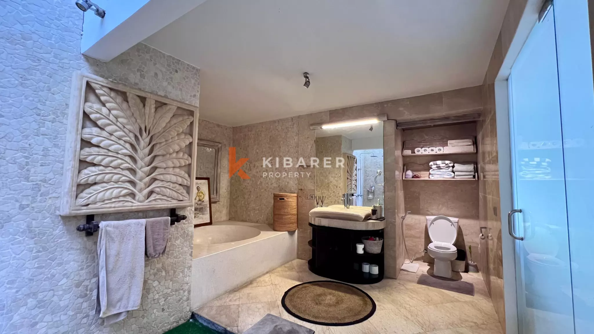 Contemporary Jungle-View Three-Bedrooms Villa Near Berawa Beach — image 14