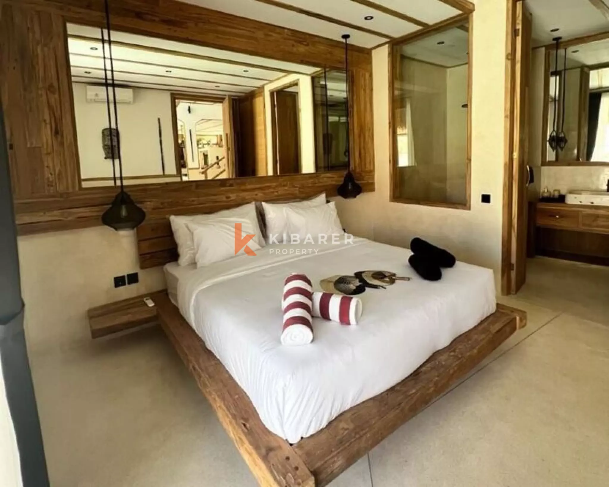 Tropical Escape – Three Bedroom Villa with Jacuzzi & Private Pool in Berawa — image 17