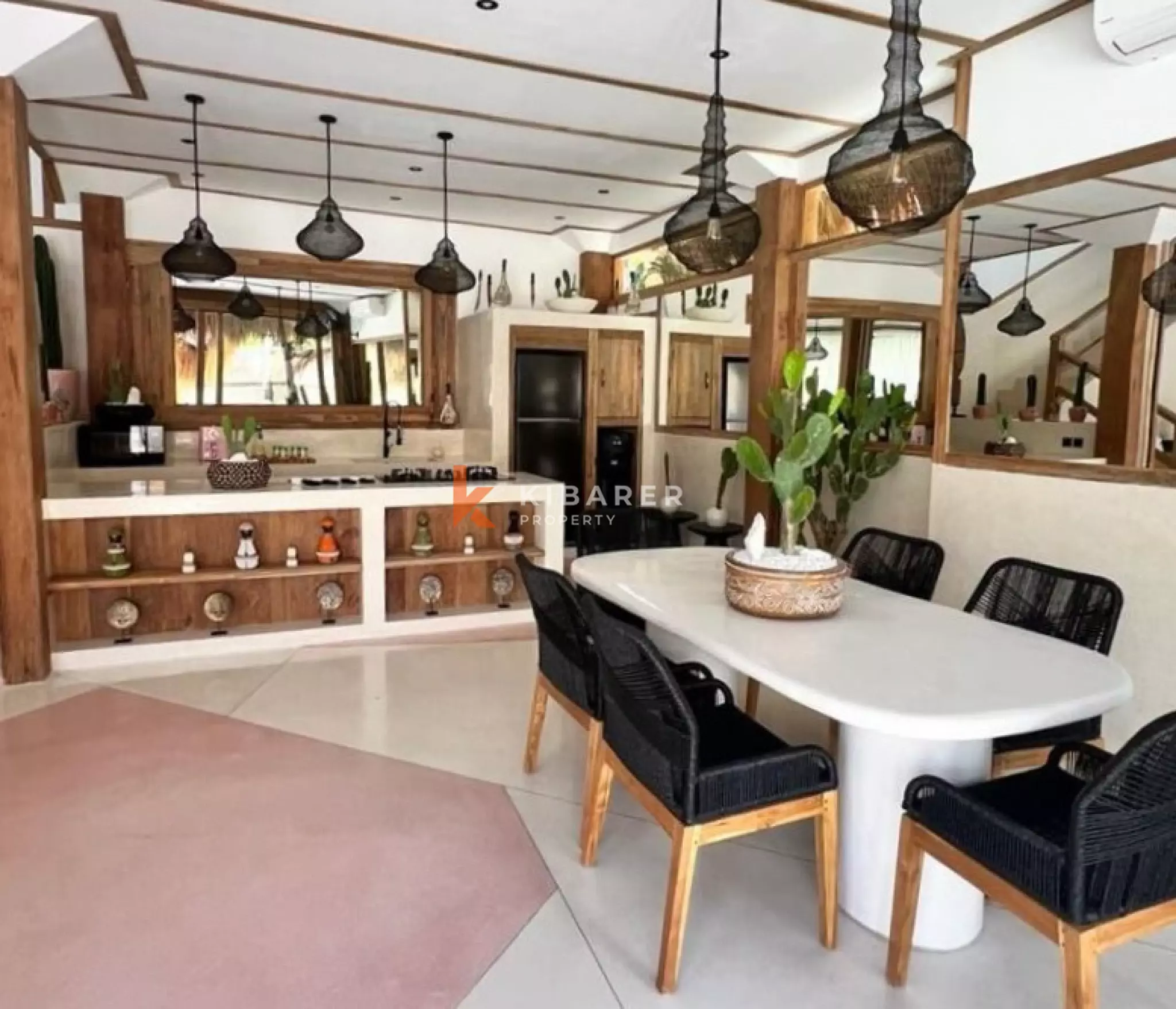 Tropical Escape – Three Bedroom Villa with Jacuzzi & Private Pool in Berawa — image 4